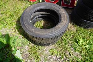 lot 10 image: 2 - Goodyear G622RSD Truck Tires