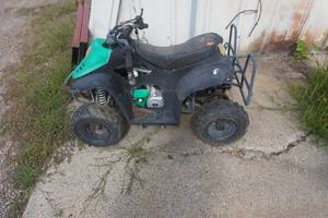 lot 7 image: Brio Mini Youth ATV