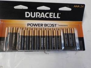 lot 35 image: 24 Duracell Power Boost AAA Batteri...