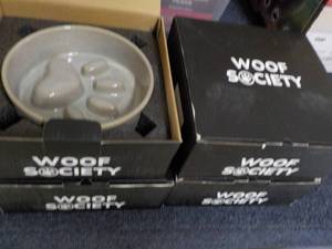 lot 101 image: 4 Woof Society Dog Bowls 6 Diamete...