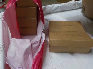 lot 144 image: 6 boxes Leen Beauty Face Towels...