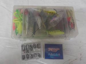 lot 146 image: 275 pc Fishing Kit for Bass, Trout,...