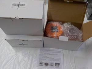 lot 176 image: 3 Removable Solar Wasp Traps with r...