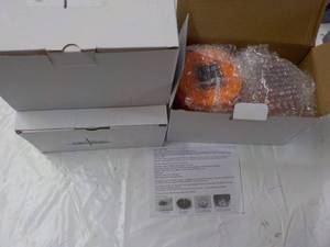lot 177 image: 3 Removable Solar Wasp Traps with r...