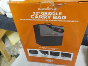 lot 206 image: Blackstone 22 Griddle Carry Bag...