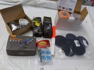 lot 300 image: Misc Lot - see all pictures...