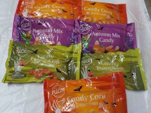lot 320 image: 7 Bags Autumn Mix 12 oz Candy...