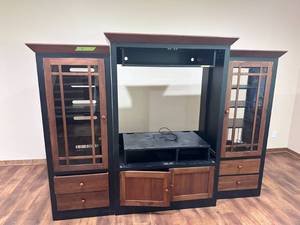 lot 21 image: Ethan Allen Entertainment Center