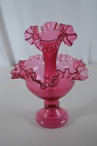 lot 21 image: Vintage Fenton Cranberry Art Glass Epergne Vase with Ruffled Edge