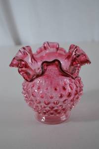 lot 28 image: Vintage Fenton Pink Hobnail Art Glass Vase with Ruffled Edge