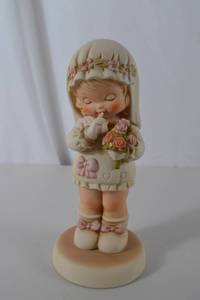 lot 46 image: 1988 Enesco Memories of Yesterday Bride Figurine Lucie Attwell
