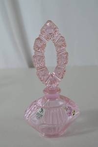 lot 50 image: Fenton Art Glass Pink Perfume Bottle with Stopper