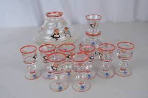 lot 150 image: Magnor Norway Hand Painted Glassware Set - Carafe & 10 Glasses