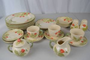 lot 155 image: Strawberry Pattern Ceramic Dinnerware Set - Plates, Cups, Bowls & More