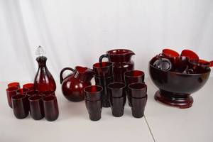 lot 170 image: Vintage Ruby Red Glassware Set - Pitchers, Punch Bowl, Tumblers & More (20 pcs)