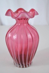 lot 76 image: Fenton Ruffled Cranberry Art Glass Vase - 8 Inch