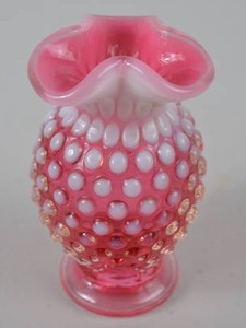 lot 85 image: Vintage Fenton Pink Opalescent Hobnail Glass Vase, 4 Inch
