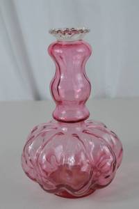 lot 94 image: Vintage Fenton Pink Art Glass Vase with Ruffled Rim, 9 Tall