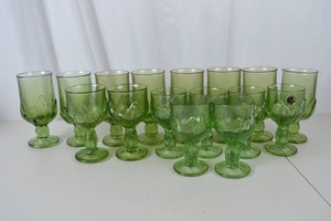 lot 105 image: Francisan Cabaret Green Glass Stemware Set, 16 Pieces