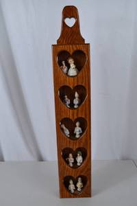 lot 110 image: Vintage Oak Wall Shelf With Miniature Porcelain Figurines