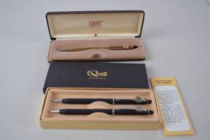lot 207 image: Cross Gold-Tone Pen w Onan Logo & Quill Pen Set in Boxes