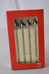 lot 212 image: Set of 4 Handmade Glass Penguin Drink Stirrers in Box