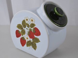 lot 230 image: Vintage Ceramic Strawberry Kitchen Canister with Lid - 8 in.