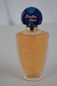 lot 257 image: Guerlain Shalimar Pearly Body Lotion