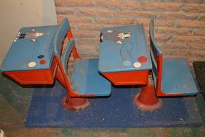 lot 297 image: Vintage Metal Double School Desk with Clown Graphics