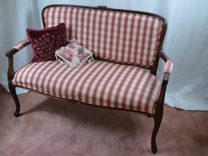 lot 274 image: Antique Carved Wood Settee with Checked Upholstery, 45 Wide