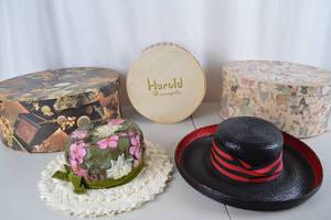 lot 285 image: Vintage Floral and Straw Hats with Three Decorative Hat Boxes