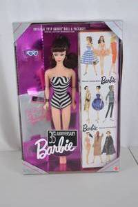 lot 294 image: Barbie 35th Anniversary 1959 Reproduction Doll in Box (1993 Mattel)