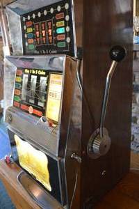 Bally Hotel Fremont 25-Cent Slot Machine Vintage Las Vegas Casino working condition