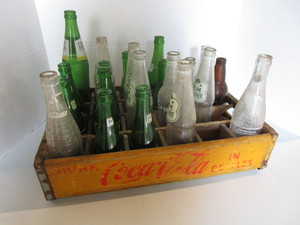 lot 9 image: Coca Cola wooden bottle tray, 21 so...