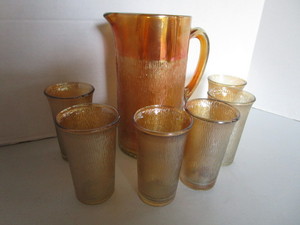 lot 21 image: Carnival glass pitcher & six 5 gla...