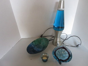 lot 24 image: Camel lava lamp, blown Murano glass...