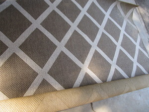 lot 29 image: Area rug, 10ft x 8ft...