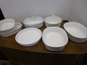 lot 34 image: Corningware, French White...