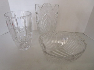 lot 42 image: Lead crystal vases 8 and 9H, pres...
