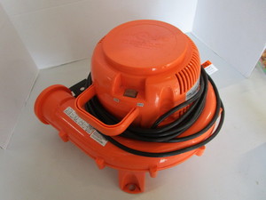 lot 60 image: Toy Quest blower motor...