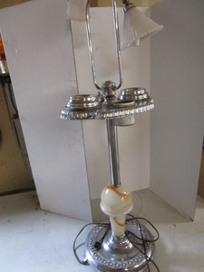 lot 101 image: Vintage smoking stand with Akro Aga...