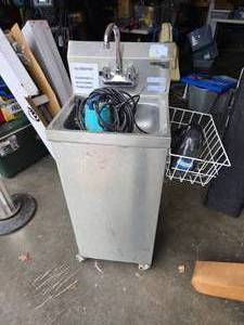 lot 2 image: Stainless Steel Sink WPump