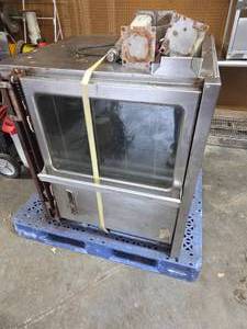 lot 18 image: Imperial Commercial Oven (Works)