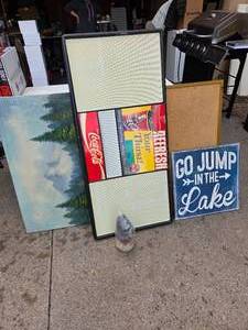 lot 42 image: Store Sign WLetters & Numbers