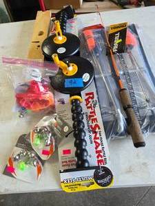 lot 92 image: Ice Fishing Accessories (UNUSED)