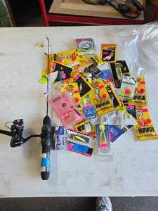 lot 94 image: Ice Fishing RodReel & Pan Fish Lures (UNUSED)