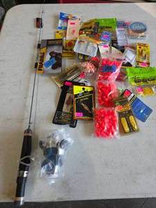 lot 103 image: Ice Fishing RodReel & Pan Fish Lures (UNUSED)