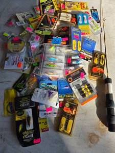 lot 116 image: Ice Fishing RodReel & Pan Fish LuresTackle (UNUSED)