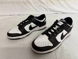 lot 58 image: Nike Dunk Lows - Mens 8.5 Womens 10