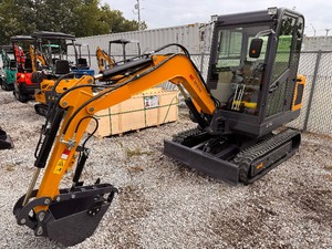 lot 2 image: MY50R Mini Excavator